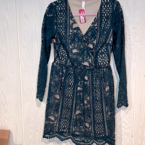 Xhilaration Forest Green Lace Dress Size Medium NWT - Picture 1 of 8